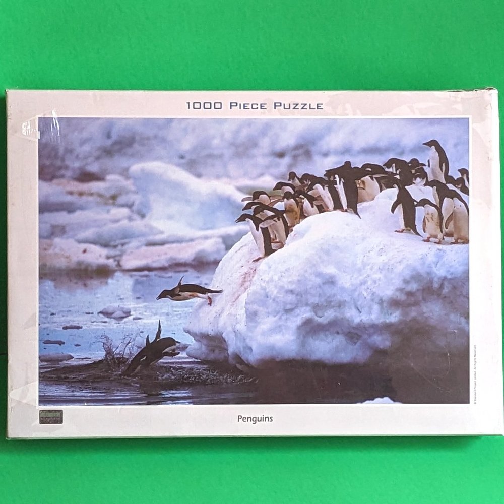 1000 Piece Jigsaw Puzzle - "Tomax" Penguins  (Sealed-NWOT) 18" x 24"